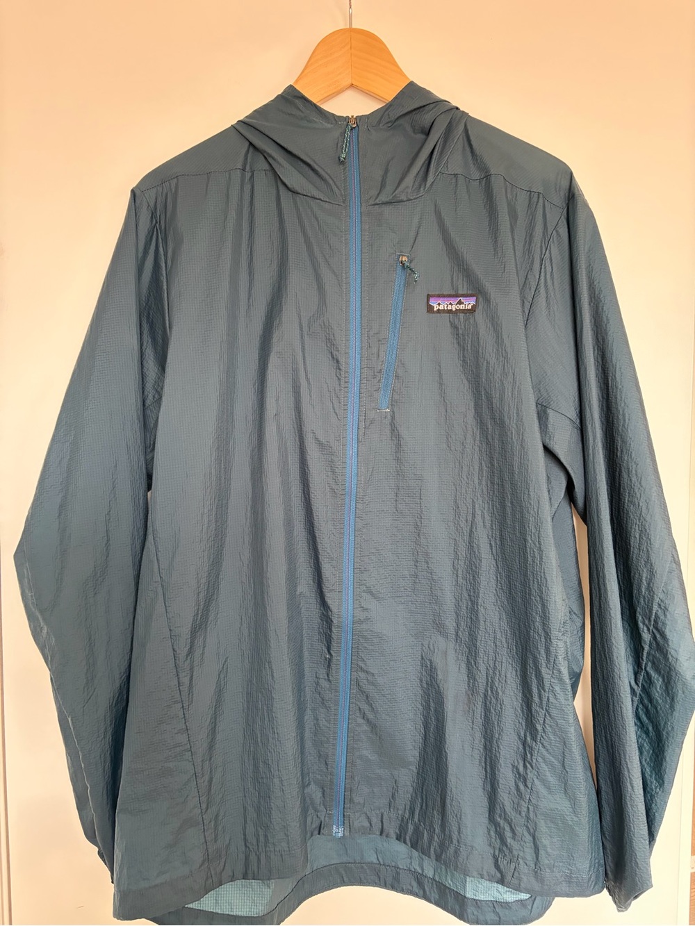 Patagonia Men’s Lightweight Hooded Jacket - Slate Gray Blue